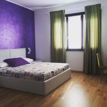 Il Gatto Stanco B&B Арона Экстерьер фото