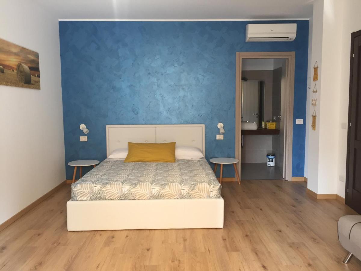 Il Gatto Stanco B&B Арона Экстерьер фото