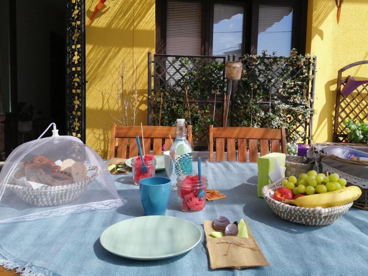 Il Gatto Stanco B&B Арона Экстерьер фото